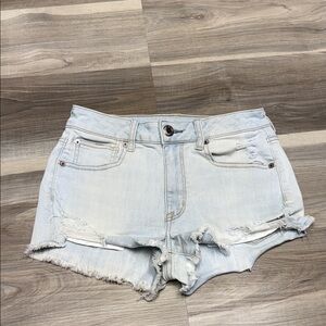 American Eagle Outfitters Light Wash high rise shortie Jean Shorts size 6